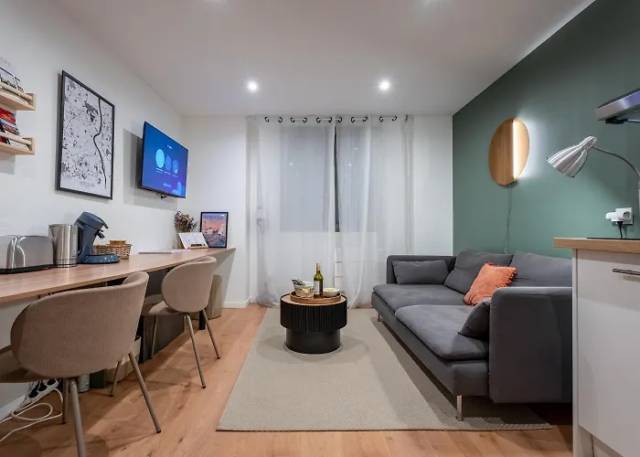 Apartman Cozy Jacuzzi Chartrons *